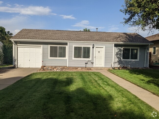 Building Photo - 3050 S Birch St Rental