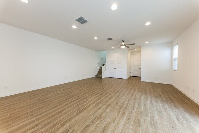 Photo - 24627 N 164th Dr