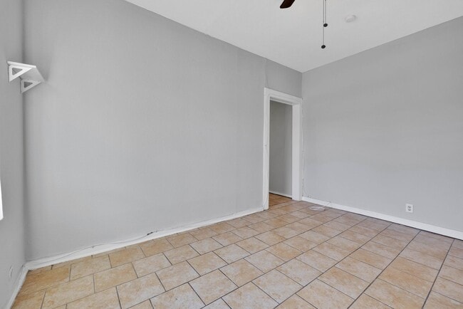Photo - 652 N San Ignacio Ave