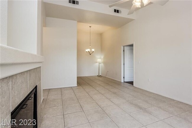 Photo - 2305 W Horizon Ridge Pkwy Unit 1023
