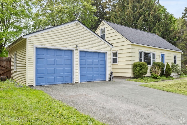 Building Photo - 5805 Brockport Spencerport Rd Rental