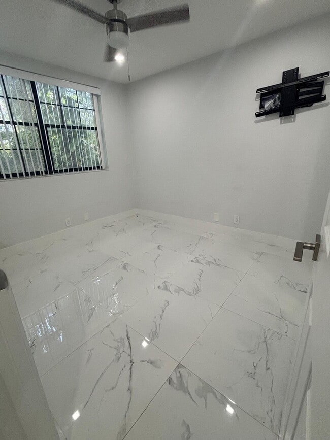 Photo - 2860 Coral Springs Dr Unit 2860
