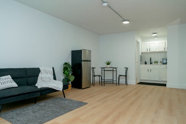 1 Bedroom - White River Commons