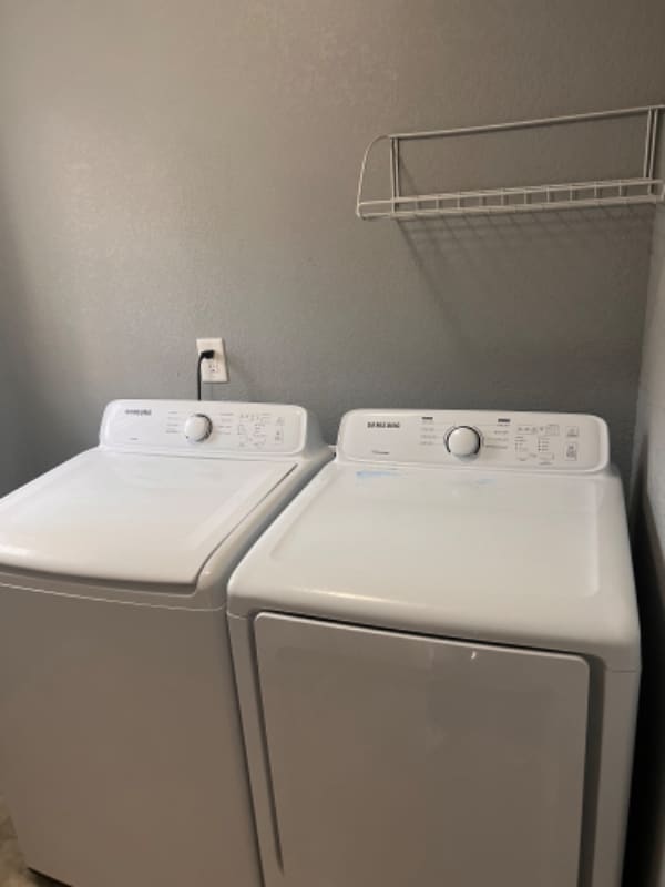 Photo - 307 W 3rd St