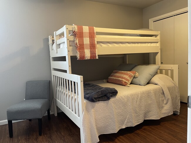 Bedroom 2 - 2300 Oakwood Ave