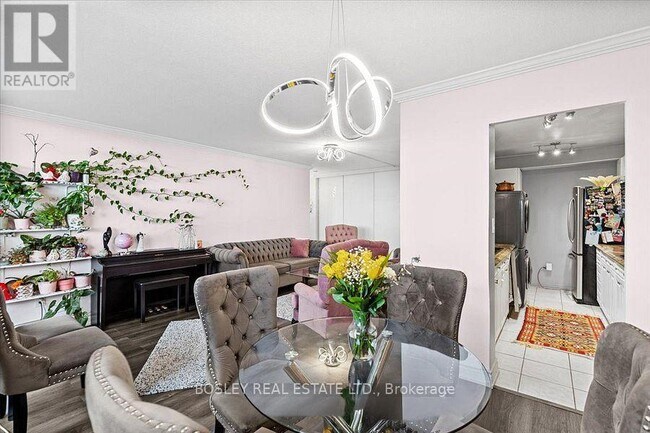 Photo - 3 Massey Square Unit 2608