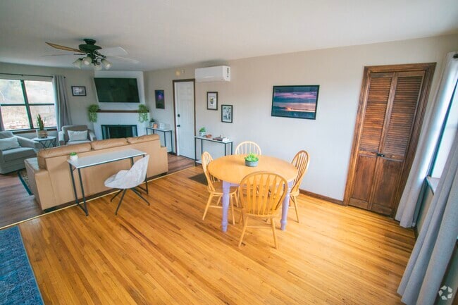 Building Photo - 143 Rte 66 Unit 141 Rental