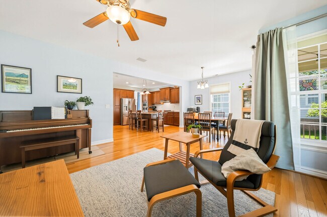 Photo - 3418 Raintree Cir