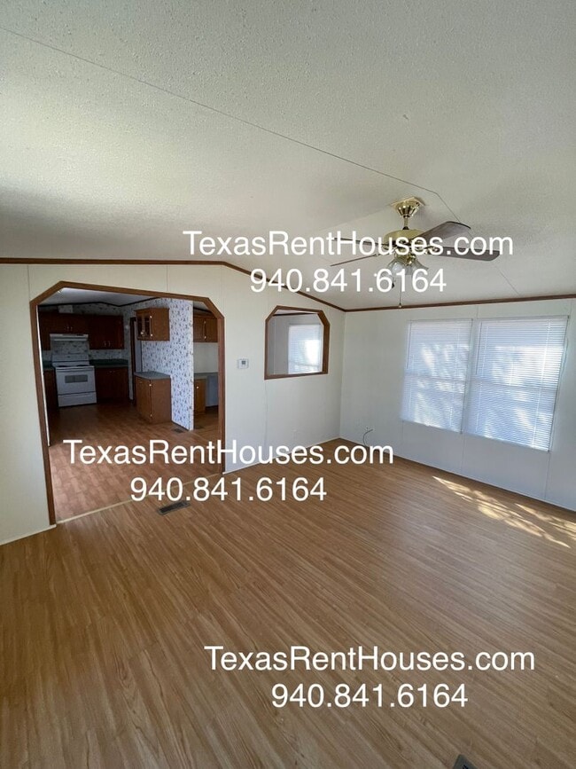 Photo - Beautiful Home - Walking Distance to Lamar
