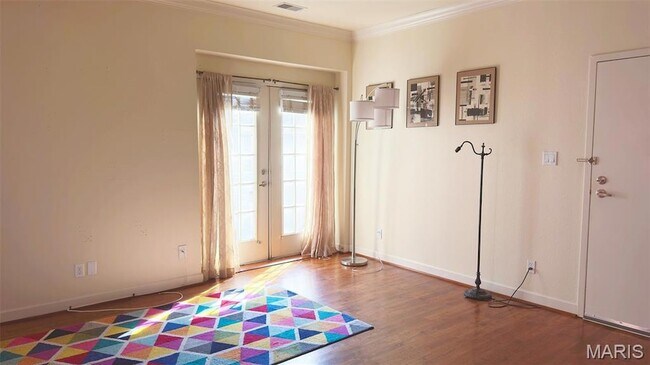 Photo - 5677 Waterman Blvd Unit 32