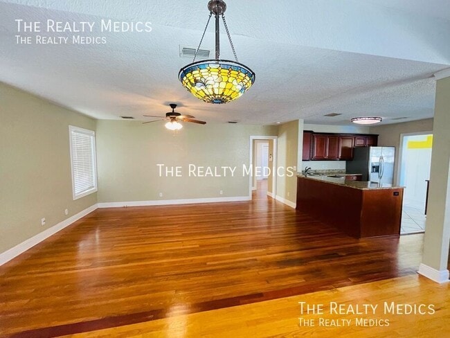 Photo - 1332 W Princeton St