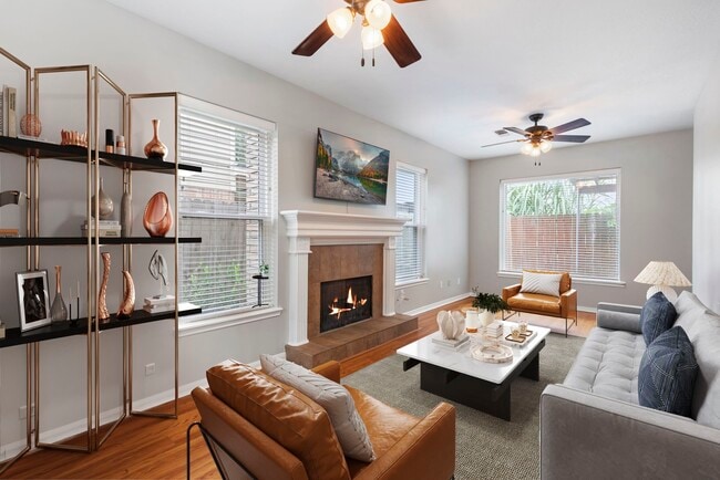 Photo - 6827 Hollow Hearth Dr