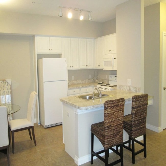 Lakeside at Fallen Timbers Apartments Townhomes for Rent Maumee, OH