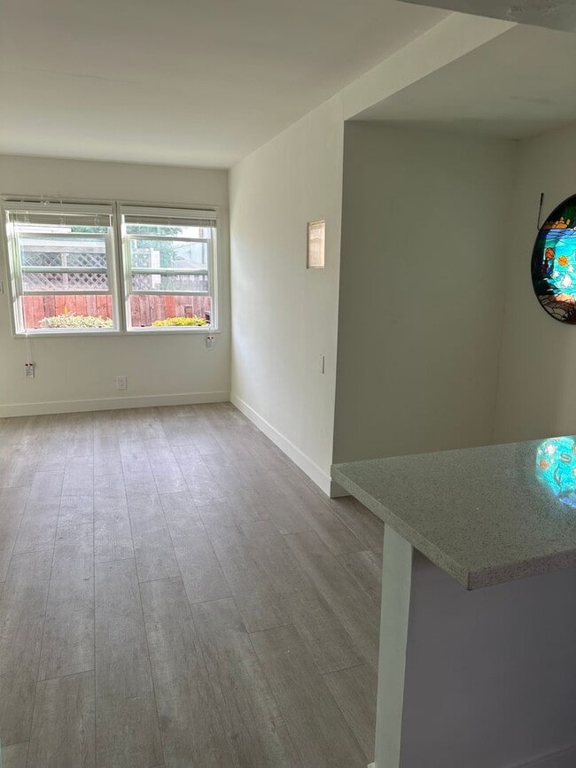 Photo - 1660 Unit 1660