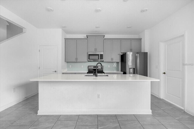 Photo - 2959 Addison Blvd