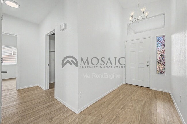 Photo - 2441 W Indigo Dr