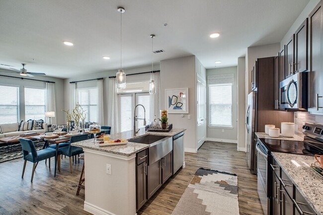 Photo - Stylish 1 Bed in Spring — Modern Comfort i... Unit BEB