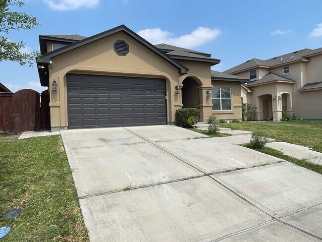 2314 Leo Reyes Ct