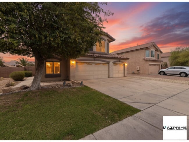 Photo - Unwind in Luxury in this Stunning, Fully f...