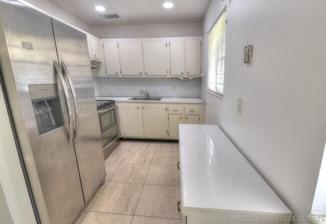Photo - 89 Canterbury D