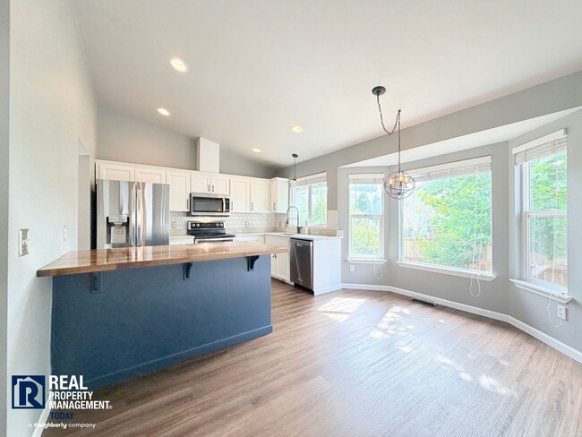 Photo - Beautifully Updated Home in Puyallup's Highly Desirable Sunrise Area