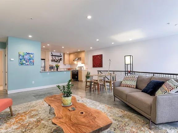 Photo - "Spacious 1-Bed, 2-Bath Gem in San Francisco's Heart – Your Urban Sanctuary Awaits!"