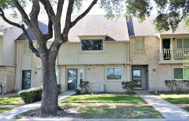 Building Photo - 2115 E Weldon Dr Rental