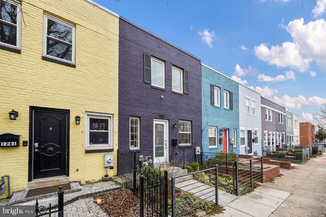 Photo - 1259 16th St NE