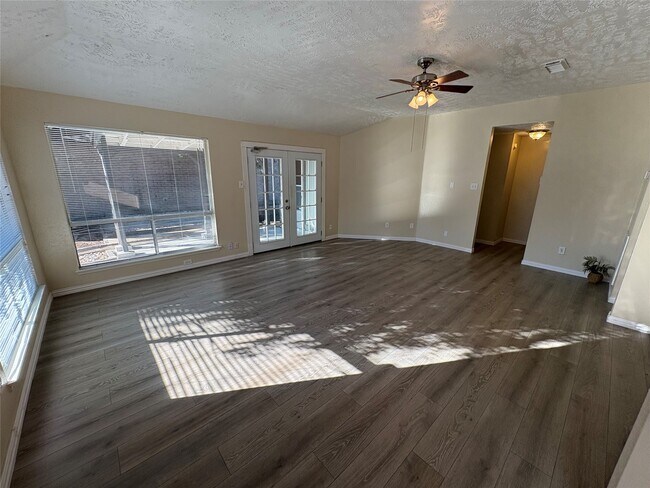 Photo - 10607 Staghill Dr