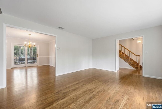 Photo - 20 Dogwood Dr