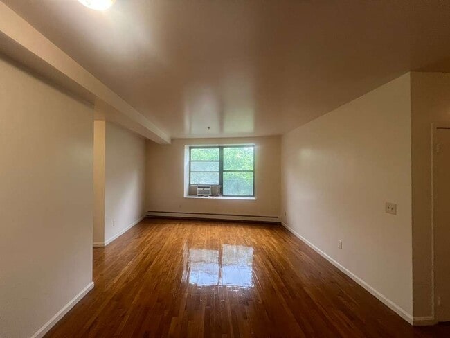 Photo - 3 Mapes Ave Unit 3D