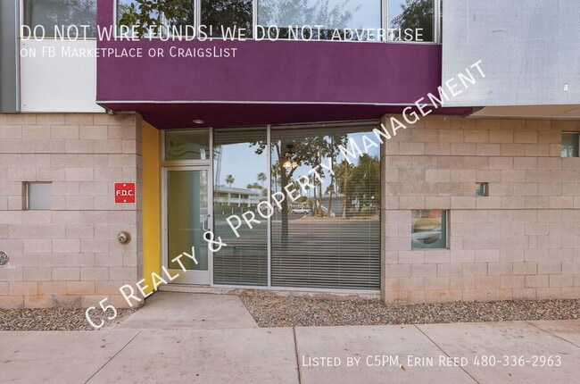 Photo - 1111 W University Dr Unidad 1008