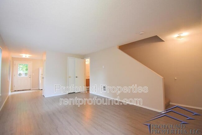 Photo - 1448 NE Thomas Ct