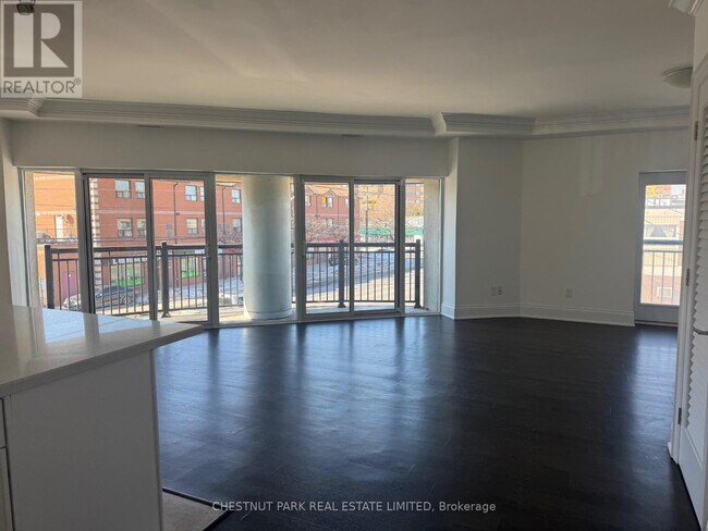 Photo - 3443 Bathurst St Unit 201