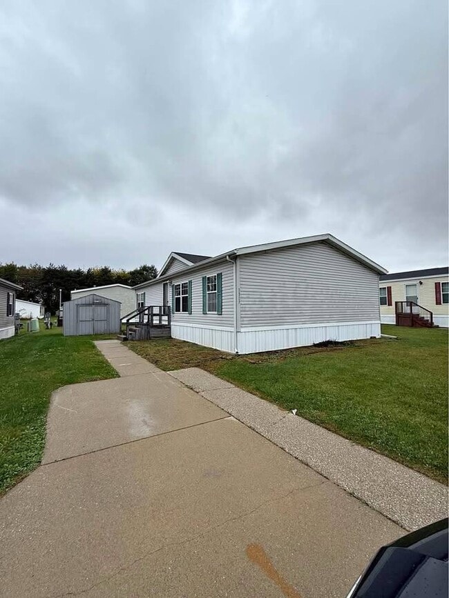 Building Photo - 1317 Sugar Tree Blvd