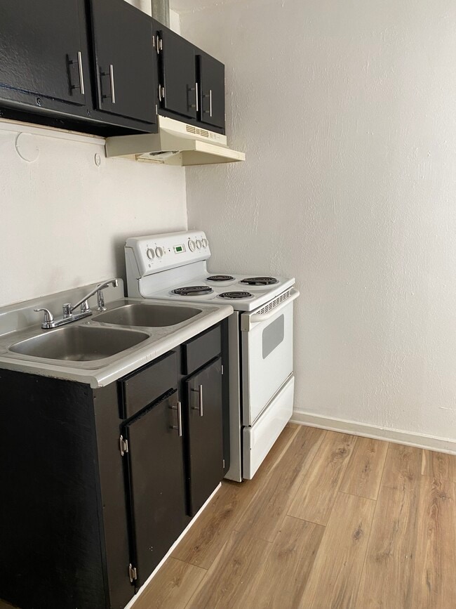 Building Photo - 2717 Slevin St Unit 1A