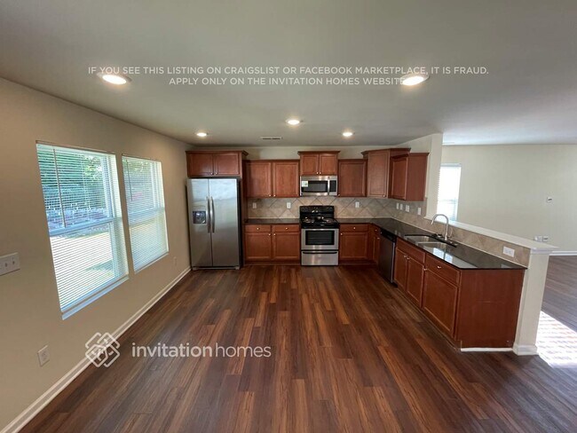 Photo - 4198 Clifftonville Ave SW