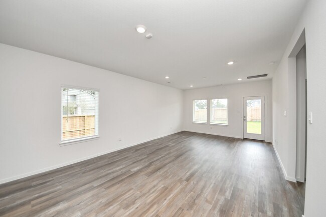 Photo - 1358 Heather Rosewood Ln