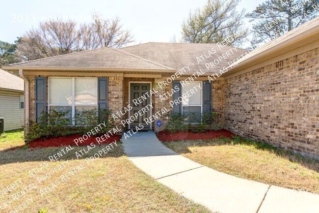 Photo - 2013 Hamilton Pl