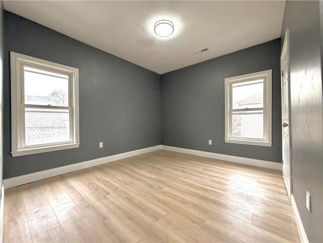 Photo - 150 Newell Ave