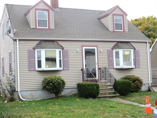 Building Photo - 141 Derby Rd Rental