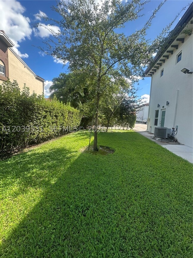 Photo - 6410 SW 139th Ave