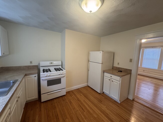88 Bradford Rd Unit 1