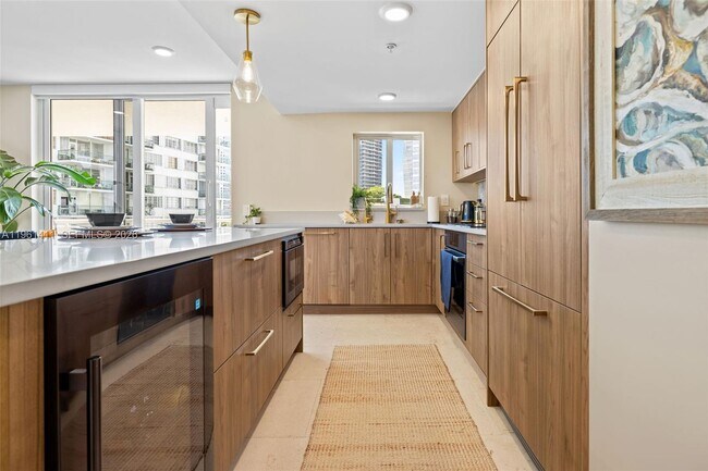 Photo - 1402 Brickell Bay Dr Unit 603