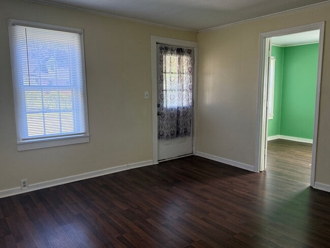 Photo - AMAZING LOCATION, Ranch Home Downtown Smit...