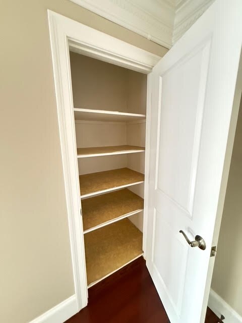 Photo - 2 Hammond Pond Pkwy Unidad 203