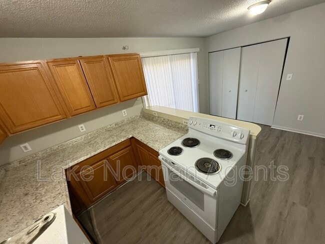 Photo - 628 7th Ave SW