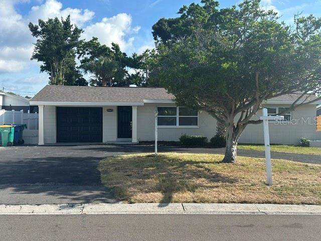Photo - 11525 81st Pl
