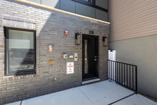 Photo - 218 Hancock Ave Unit #3