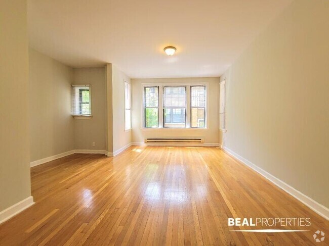 Building Photo - 0 bedroom in CHICAGO IL 60657 Unit B1 Rental